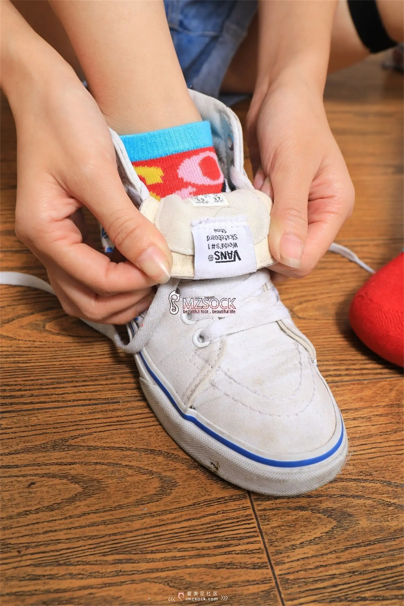 [爱美足] 爱美足 NO.058 大长腿叮叮#[74P]-1