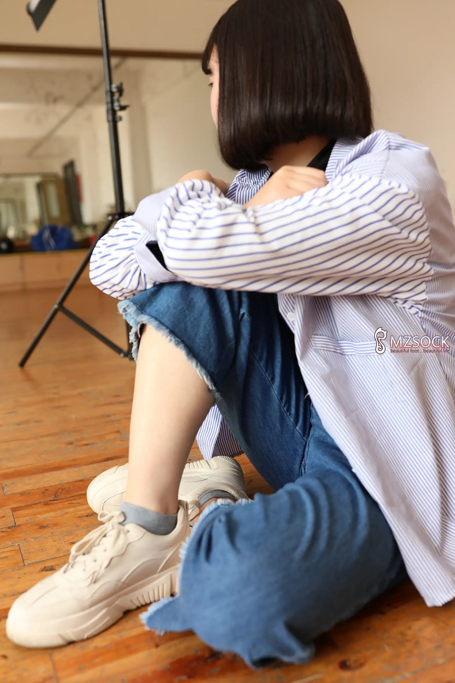 [爱美足] 爱美足 NO.001 肖弧#[74P]-8