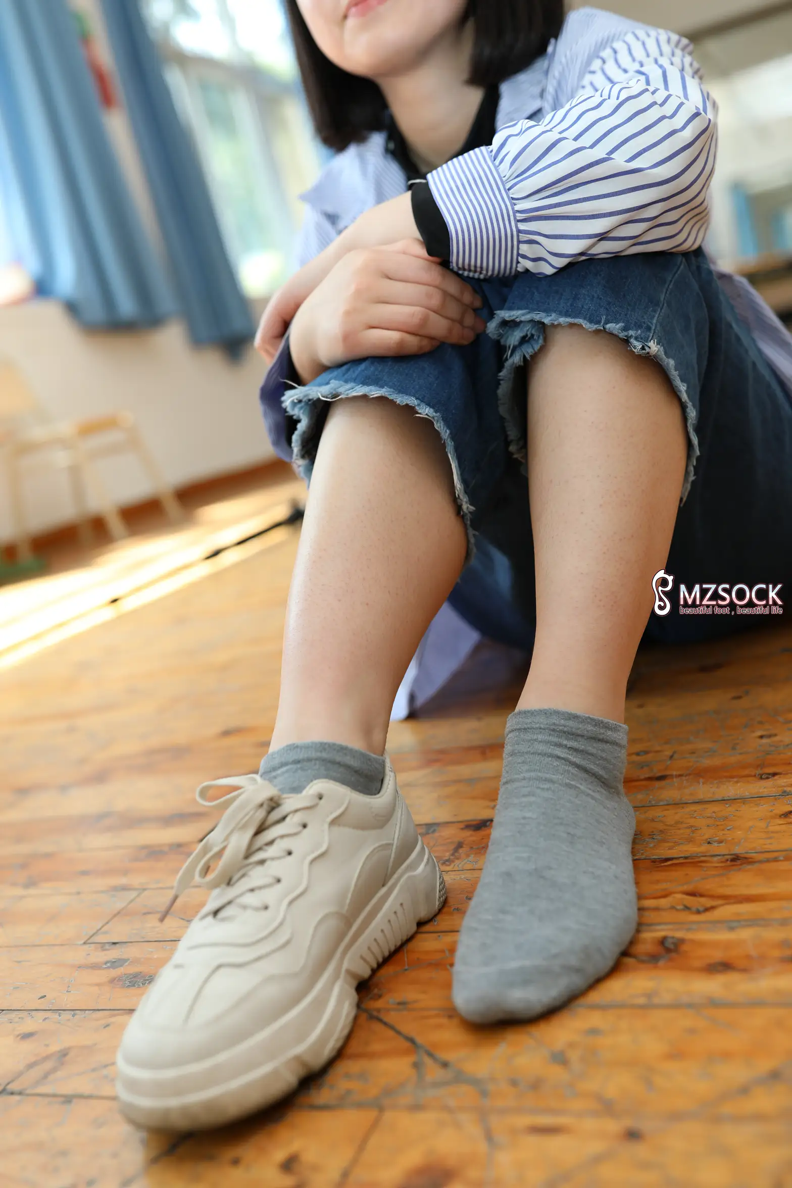 [爱美足] 爱美足 NO.001 肖弧#[74P]-5