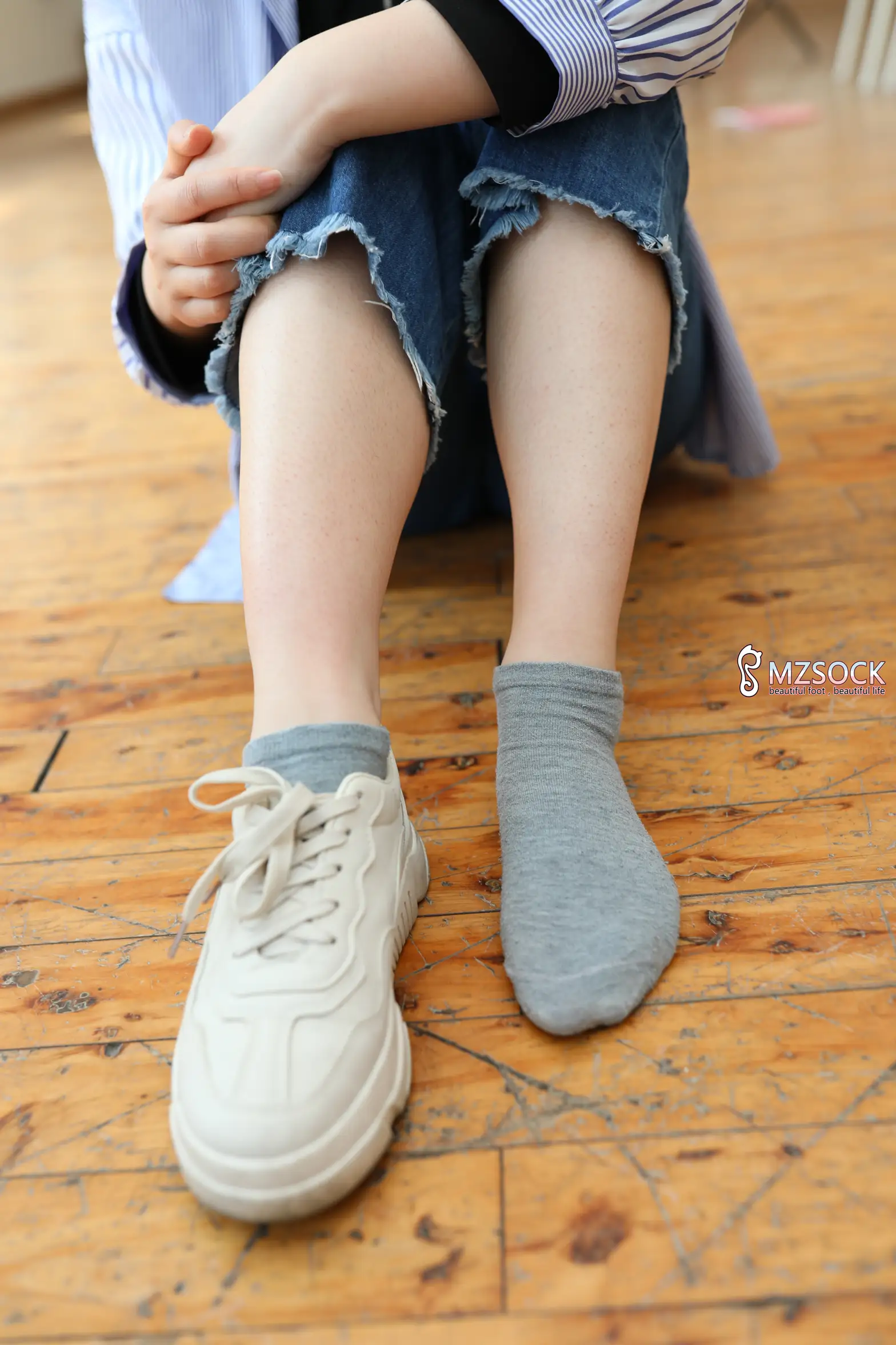 [爱美足] 爱美足 NO.001 肖弧#[74P]-7