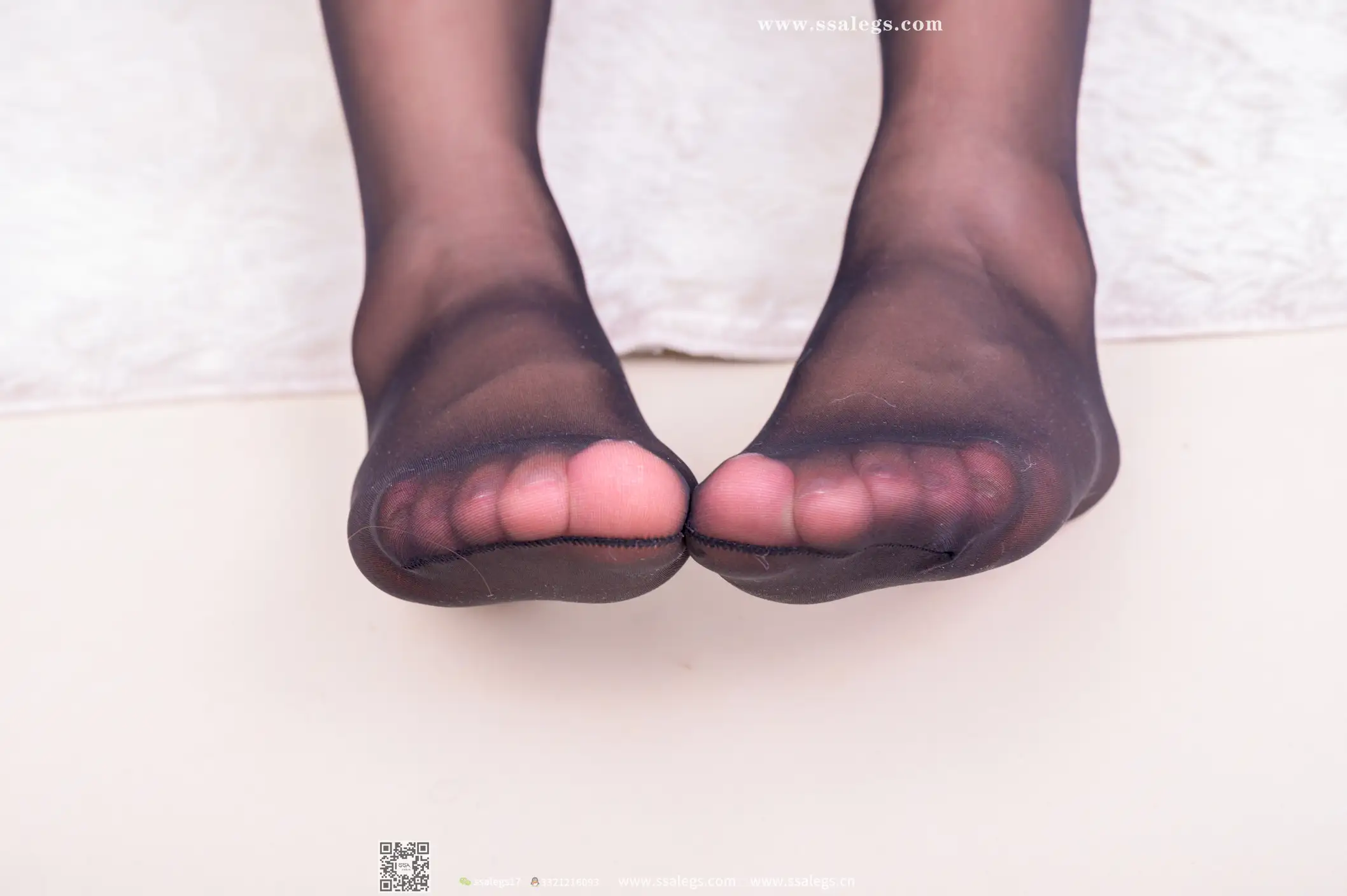 [爱美足] NO.418 小荷娇嫩的小可爱黑丝(下) 丝社#[124P]-1