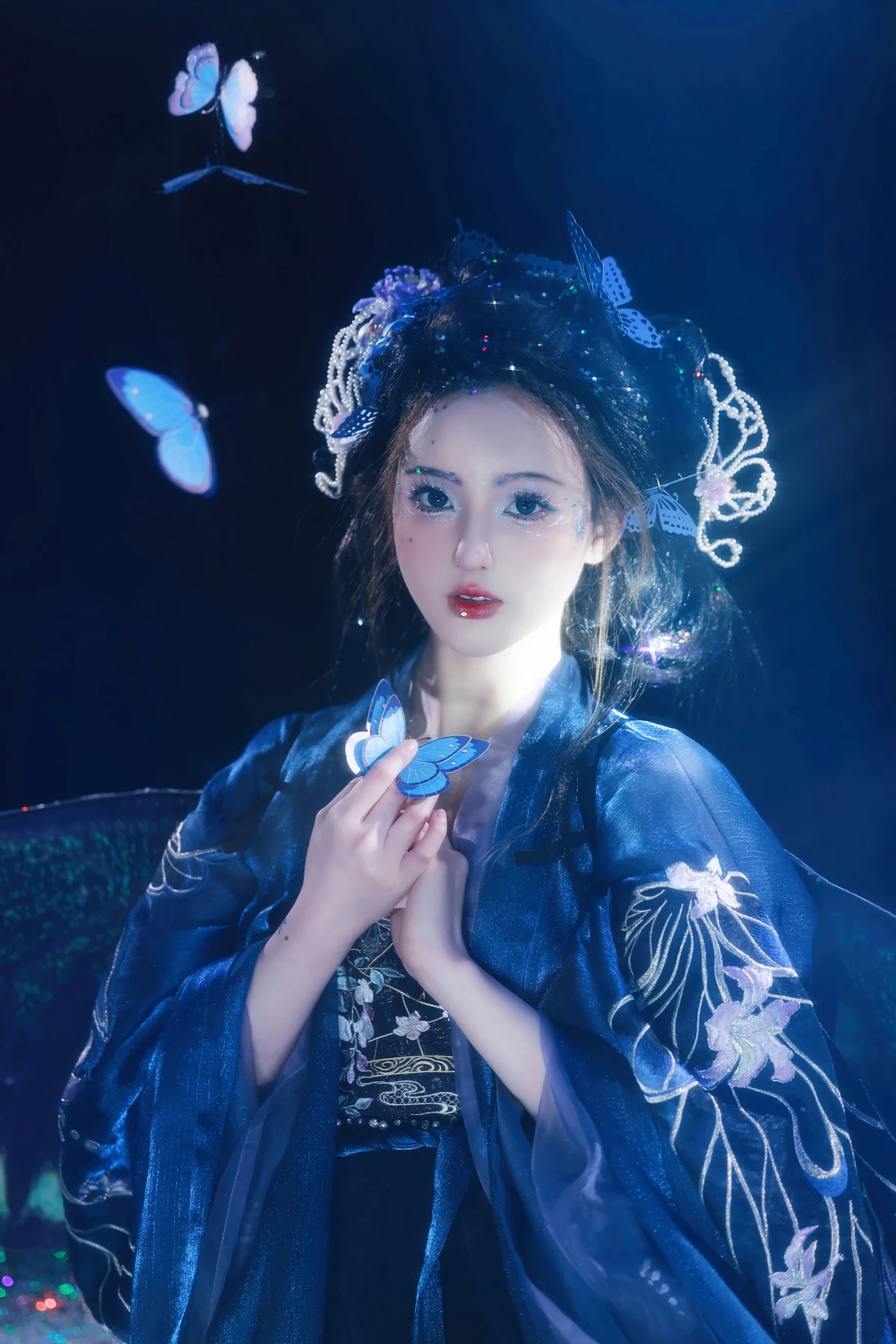 [艺图语] 2023.01.13 Vol.2908 万蝶振翅 天晴后的樱花花#[24P]-4