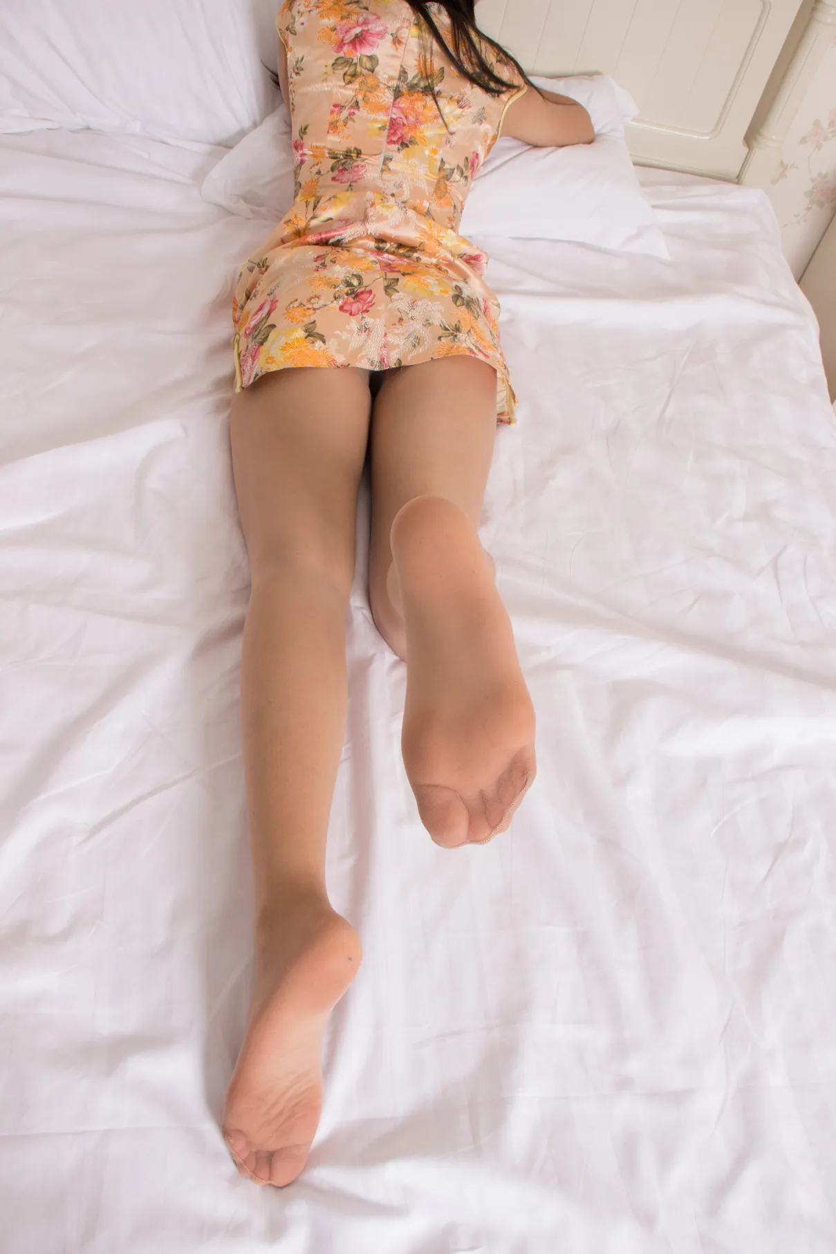 [爱美足] NO.012 灰丝旗袍古典模特小陆的美足修美腿修 街拍#[67P]-2