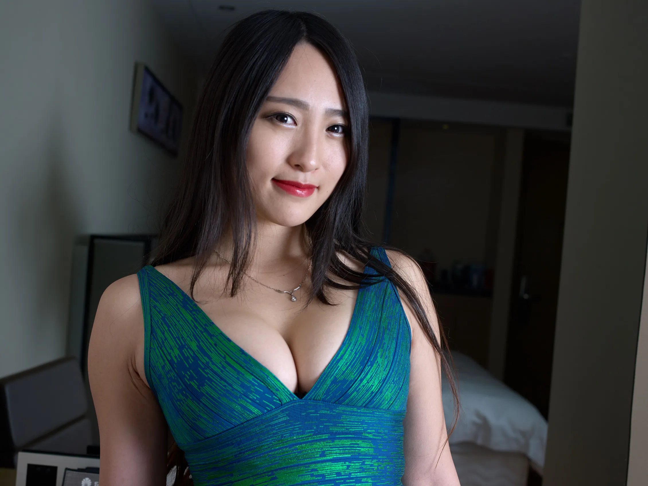 [爱美足] NO.124 丰满包臀裙高跟美女 街拍#[106P]-1