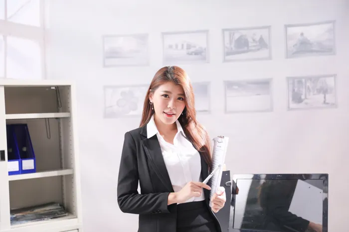 [爱美足] NO.049 陈波波 制服OL黑丝 高跟美腿旅拍 街拍#[39P]-8