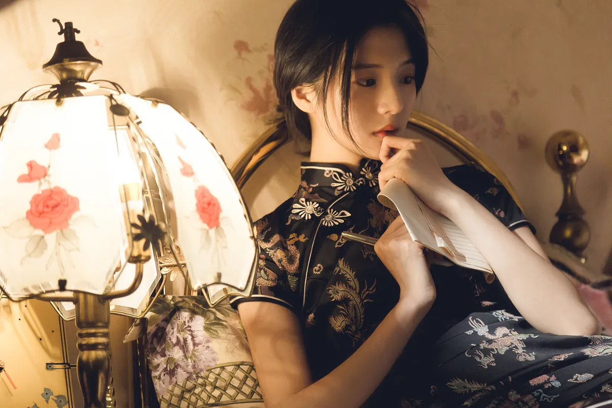 [艺图语] 2022.12.13 Vol.2671 – 上瘾 梁夹心#[22P]-10