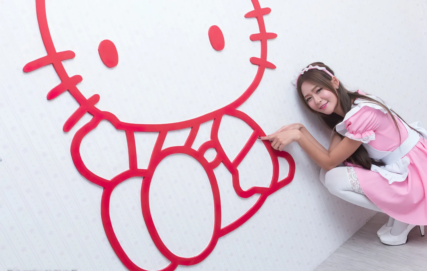 [爱美足] NO.173 小雪 女仆装膝上白丝高跟美腿 街拍#[105P]-1