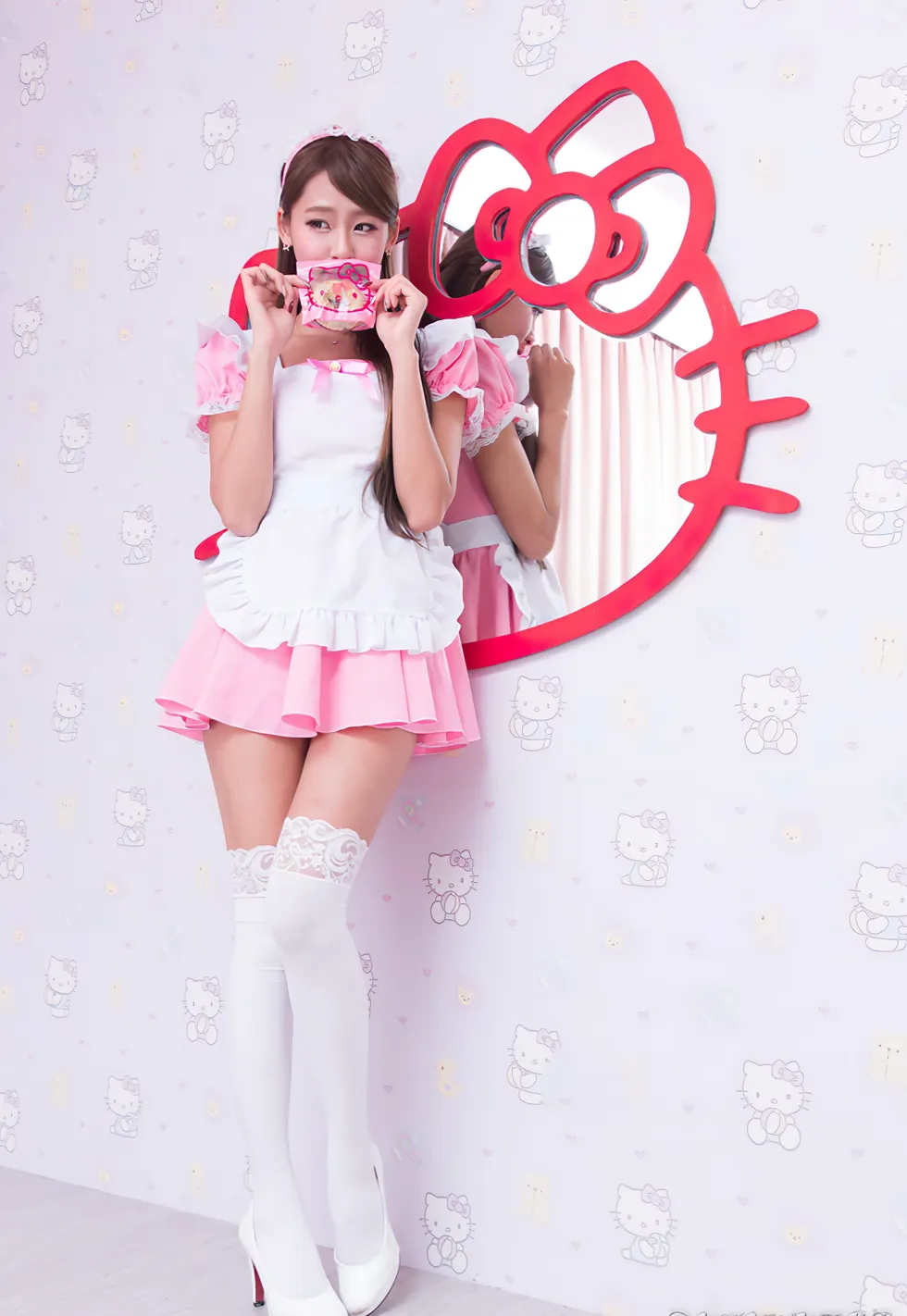 [爱美足] NO.173 小雪 女仆装膝上白丝高跟美腿 街拍#[105P]-1