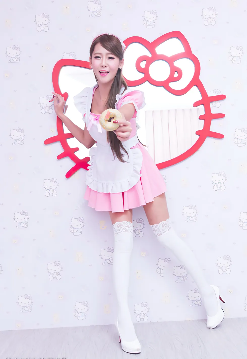 [爱美足] NO.173 小雪 女仆装膝上白丝高跟美腿 街拍#[105P]-9