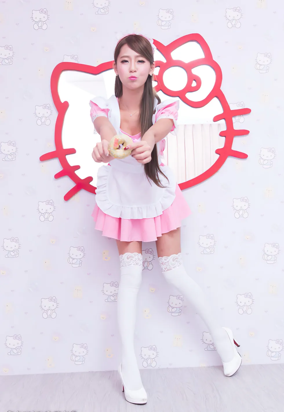 [爱美足] NO.173 小雪 女仆装膝上白丝高跟美腿 街拍#[105P]-10