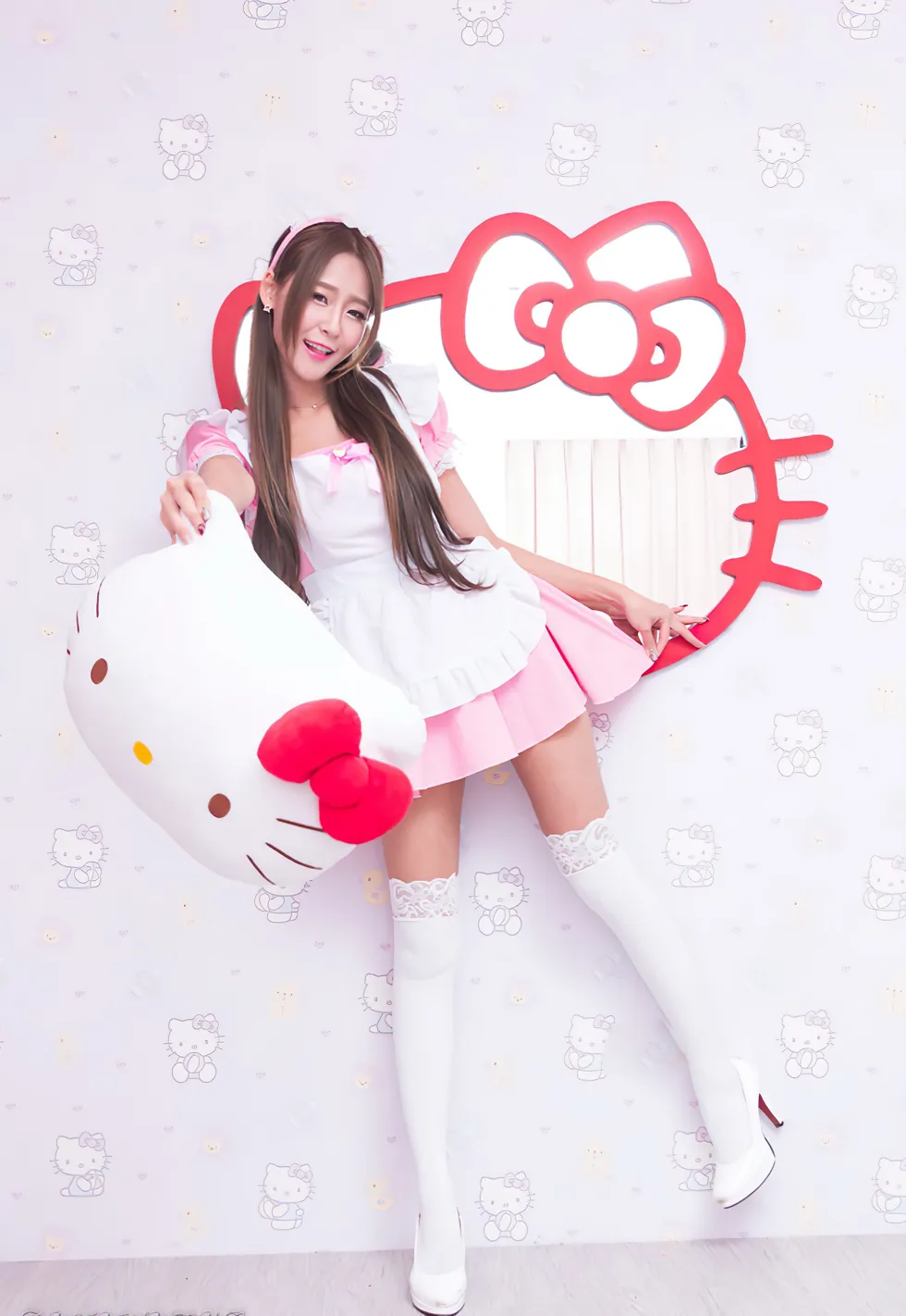 [爱美足] NO.173 小雪 女仆装膝上白丝高跟美腿 街拍#[105P]-4