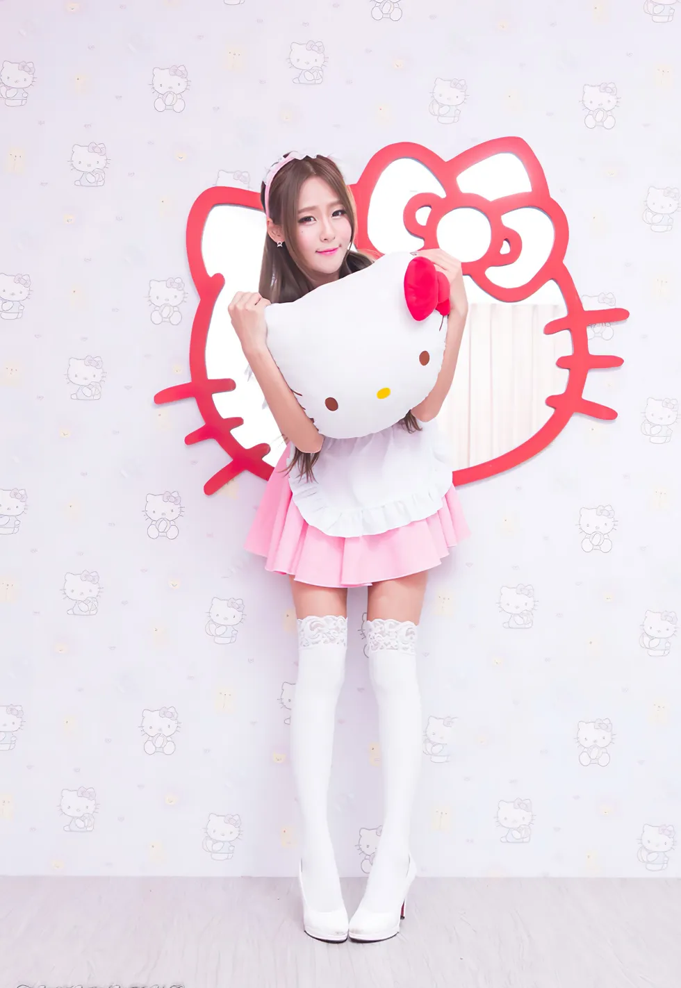 [爱美足] NO.173 小雪 女仆装膝上白丝高跟美腿 街拍#[105P]-9