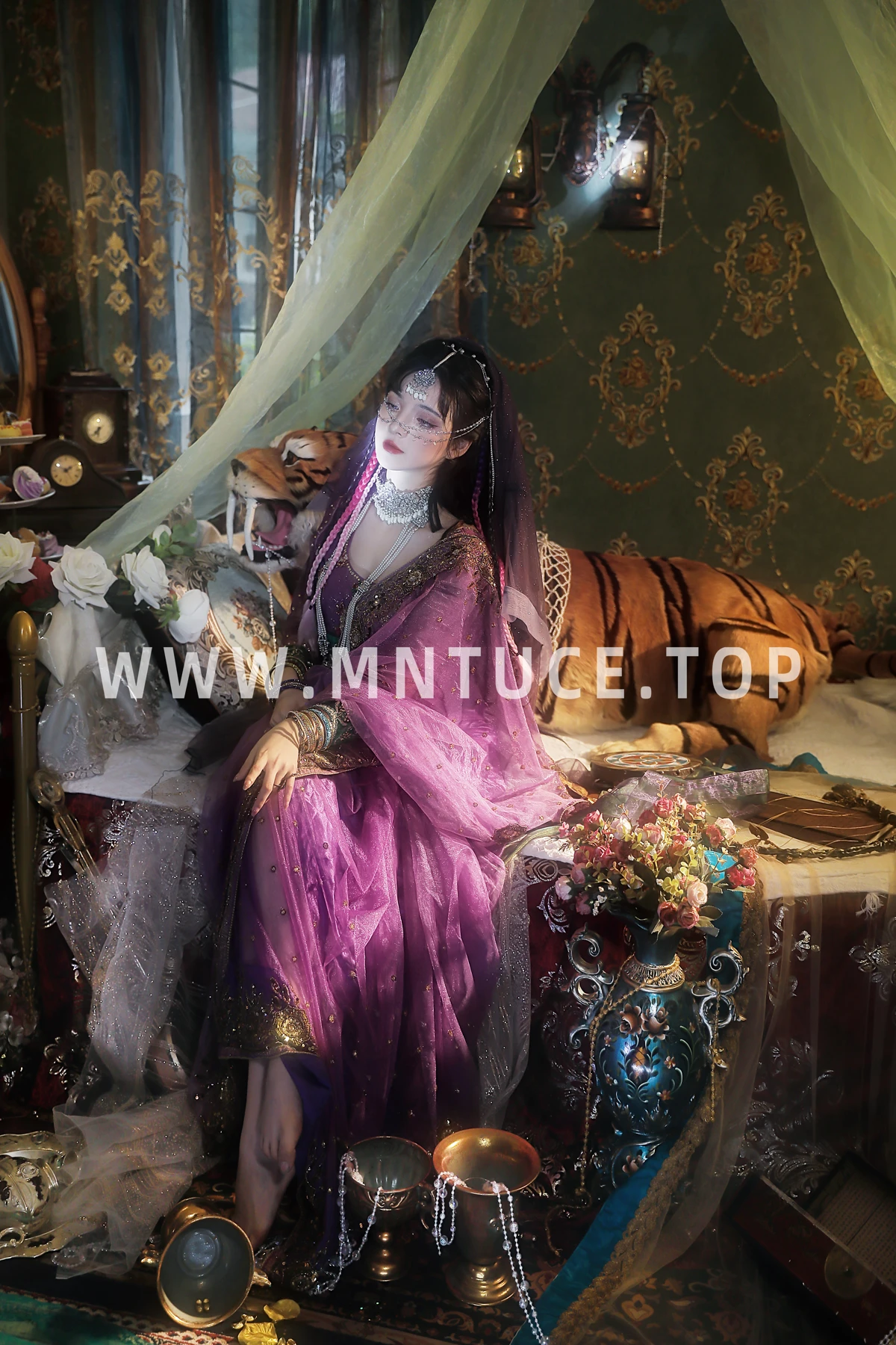 [艺图语] 2023.01.06 Vol.2852 – 先生，谁是玩物，还说不定呢 冯玉憬#[23P]-1