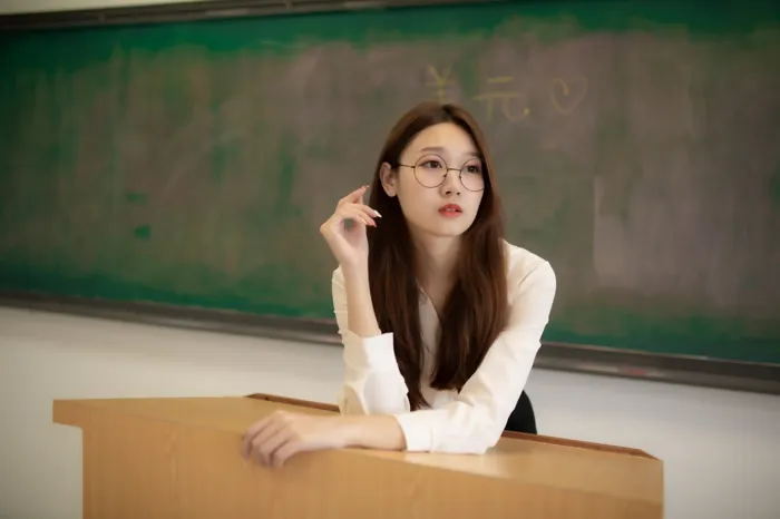 [爱美足] NO.067  刘美筠 OL黑丝 高跟美腿旅拍 街拍#[51P]-4