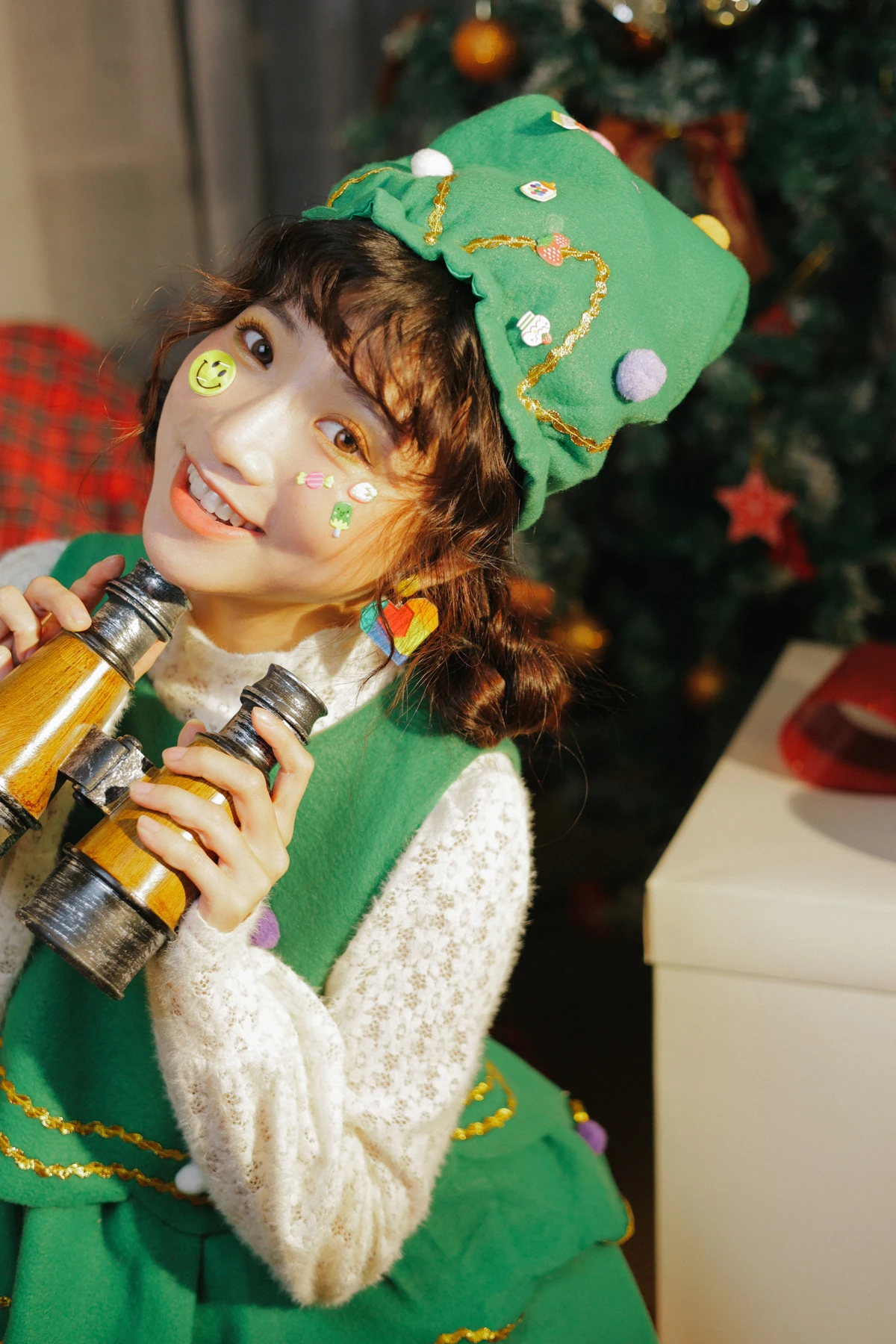 [艺图语] 2022.12.27 Vol.2772 – 行走的圣诞树 蓝胖子-#[27P]-1