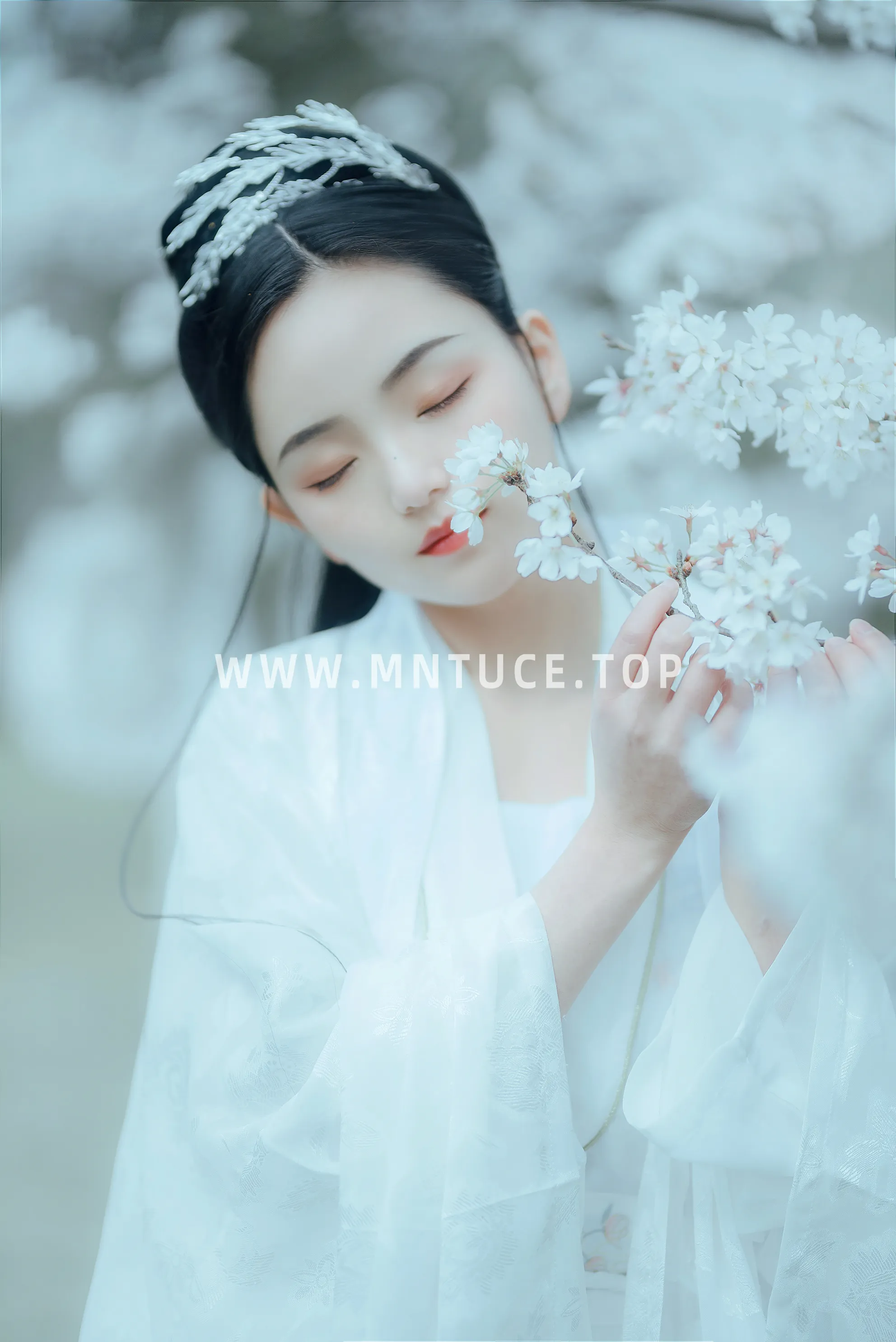 [艺图语] 2022.12.06 Vol.2613 – 樱吹雪 穆婕#[25P]-8