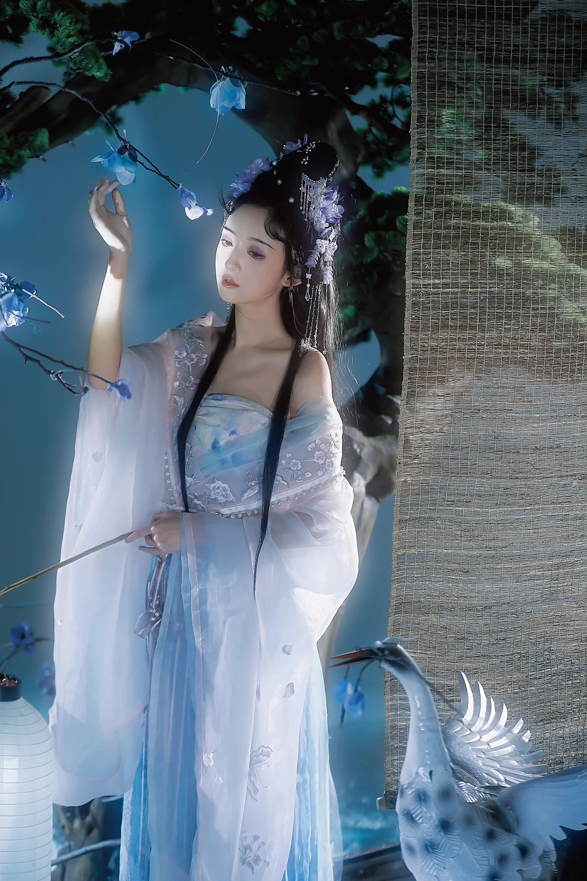 [艺图语] 2023.01.10 Vol.2882 – 那你呢，分得清我和她吗？ 一只梳子君#[29P]-4