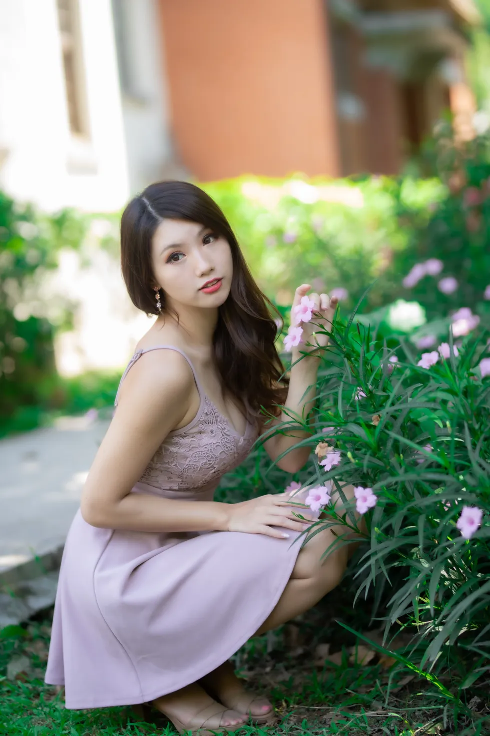 [爱美足] NO.195 张伦甄 吊带连衣裙丝袜凉高美腿 街拍#[24P]-7