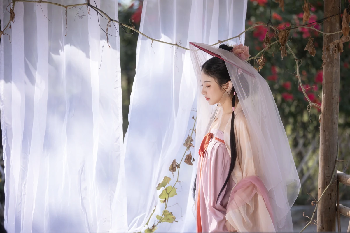 [艺图语] 2022.12.28 Vol.2778 – 若梦 崴一下#[27P]-14