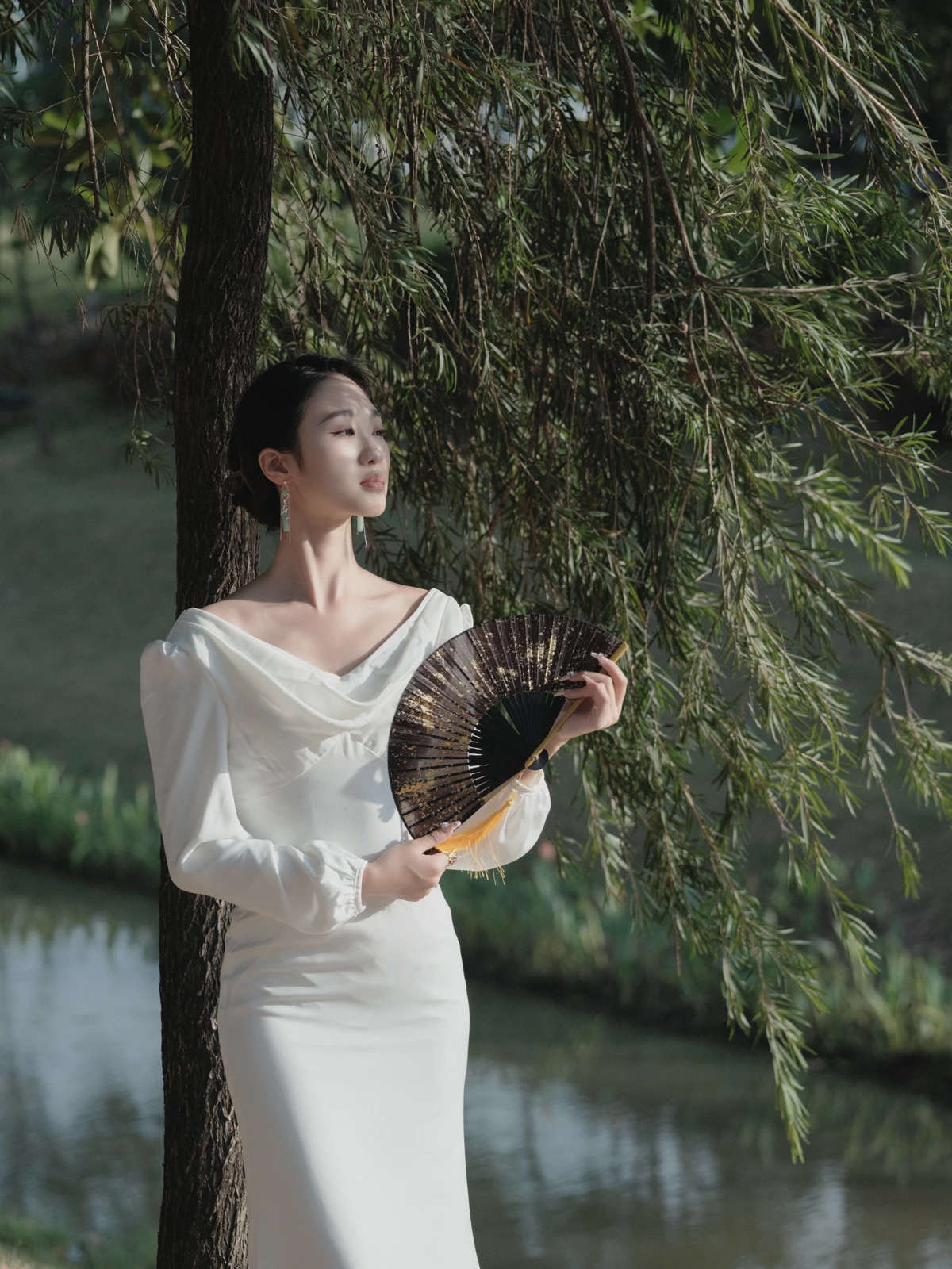 [艺图语] 2022.12.19 Vol.2713 – 落叶飞花 likeu#[47P]-1