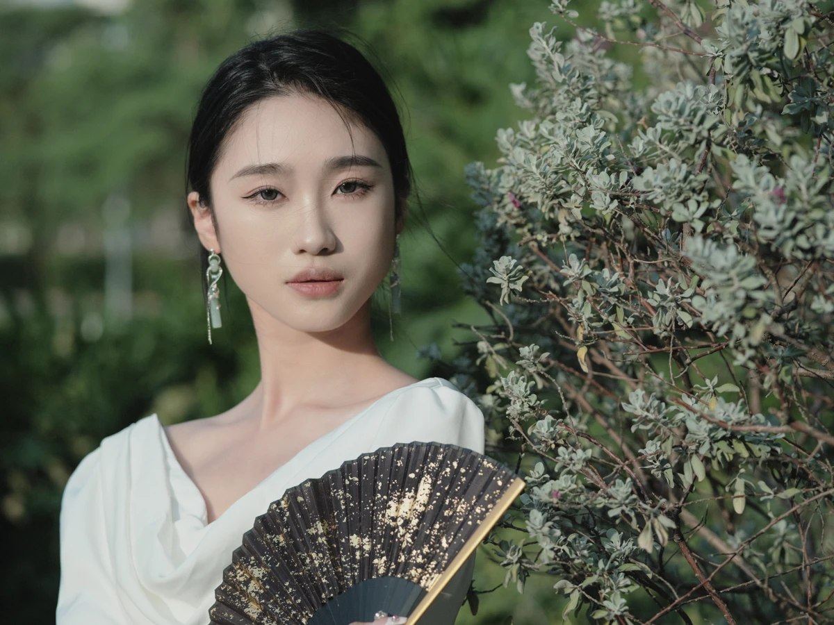 [艺图语] 2022.12.19 Vol.2713 – 落叶飞花 likeu#[47P]-2