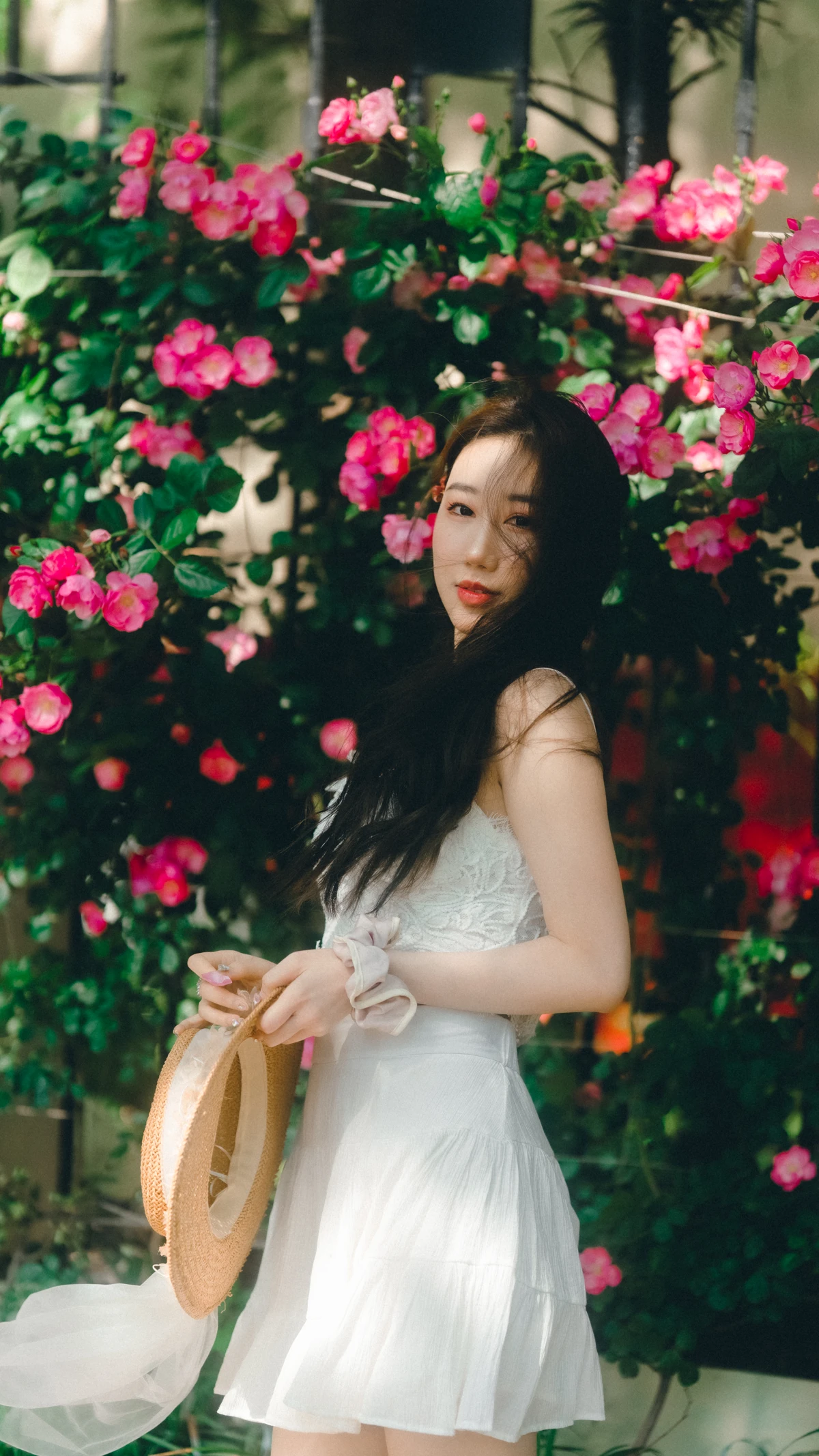 [艺图语] 2023.05.20 Vol.3048 – 蔷薇花下 桃子#[48P]-2