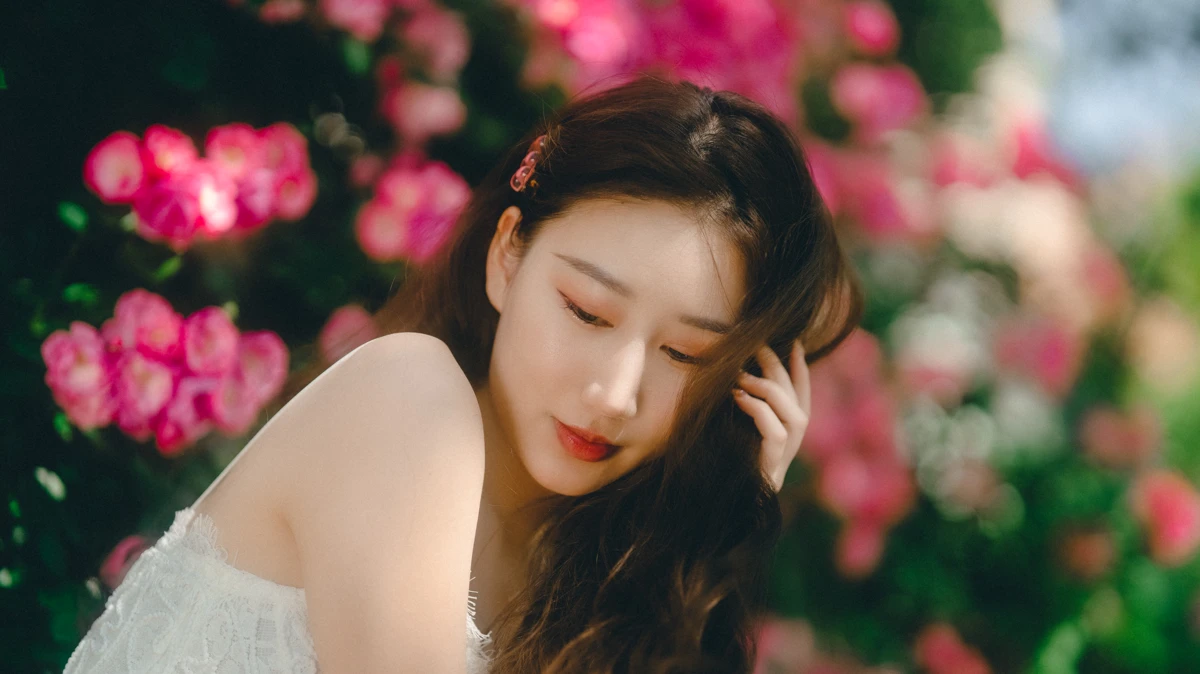 [艺图语] 2023.05.20 Vol.3048 – 蔷薇花下 桃子#[48P]-9