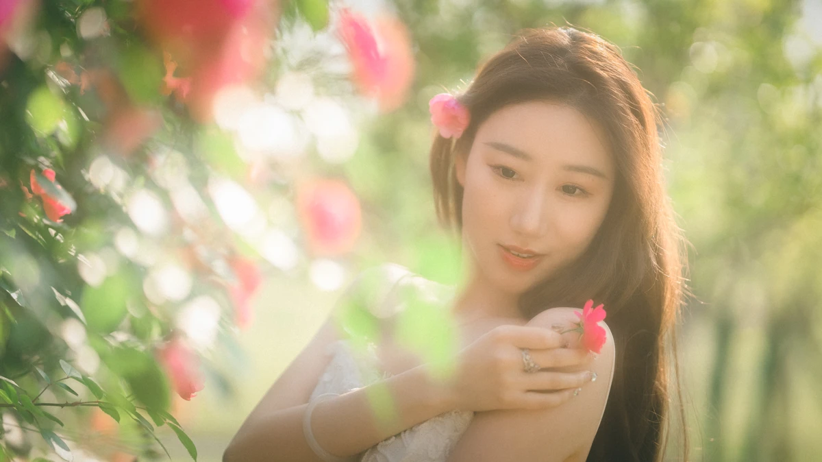 [艺图语] 2023.05.20 Vol.3048 – 蔷薇花下 桃子#[48P]-9