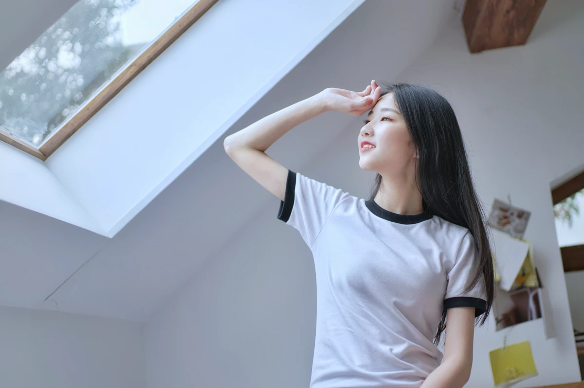 [艺图语] 2022.12.29 Vol.2785 – 阁楼里的素白 小静#[26P]-8