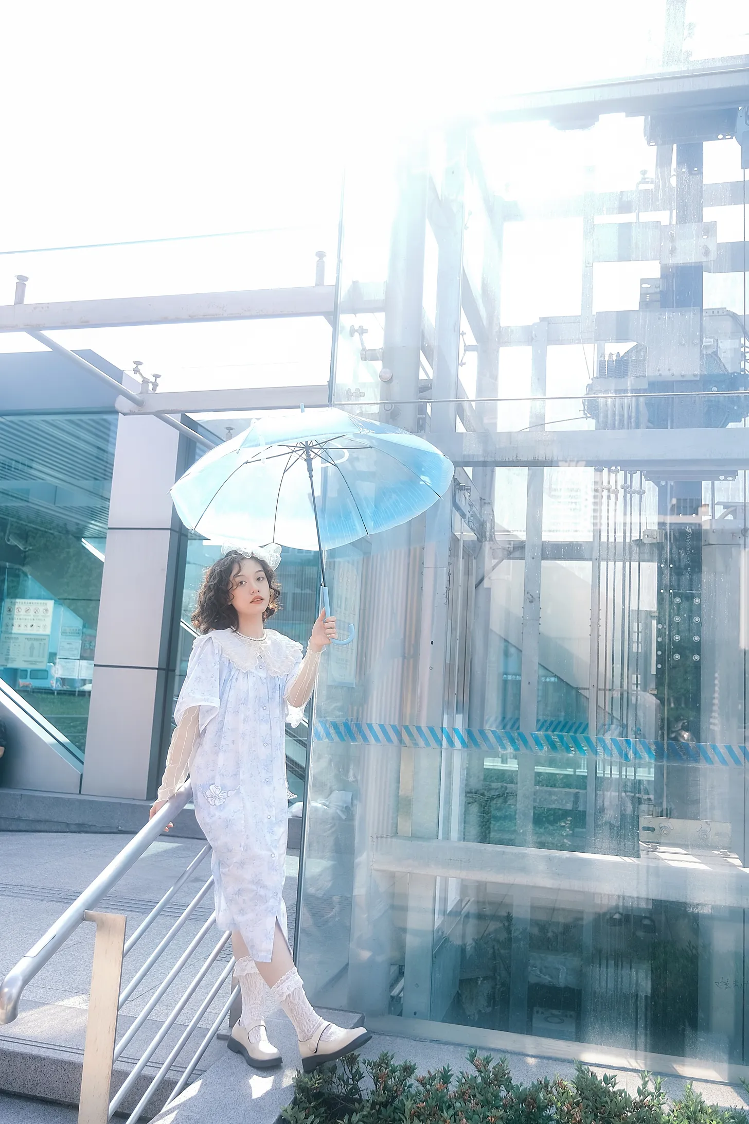 [艺图语] 2022.12.09 Vol.2633 – 爱丽丝漫游城市 馨馨#[23P]-9