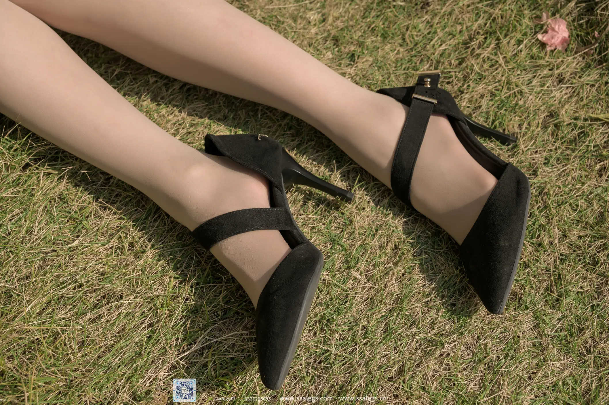 [爱美足] NO.495 君君 外拍写真（上) 丝社#[103P]-10