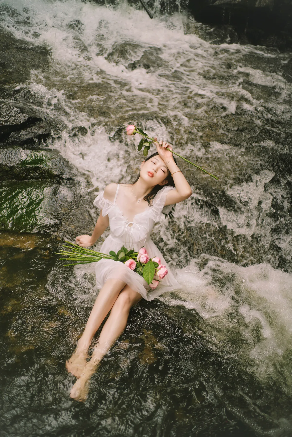 [艺图语] 2022.12.15 Vol.2684 – 流淌的柔情 小桃#[22P]-2