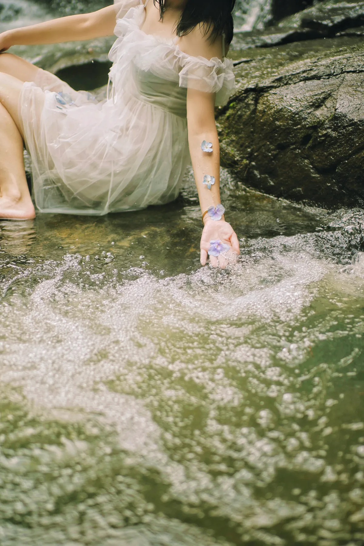 [艺图语] 2022.12.15 Vol.2684 – 流淌的柔情 小桃#[22P]-10