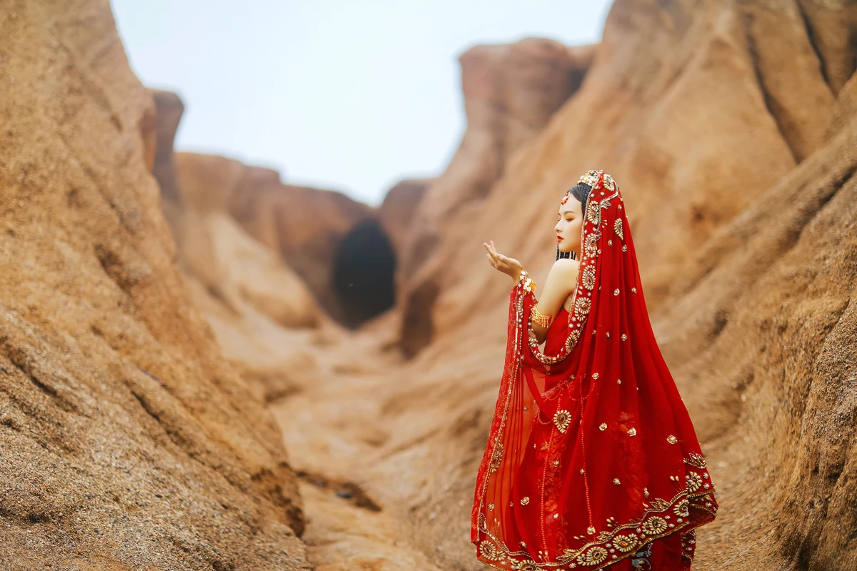 [艺图语] 2023.01.03 Vol.2828 – 西域美人 LLIYaNinG#[22P]-5