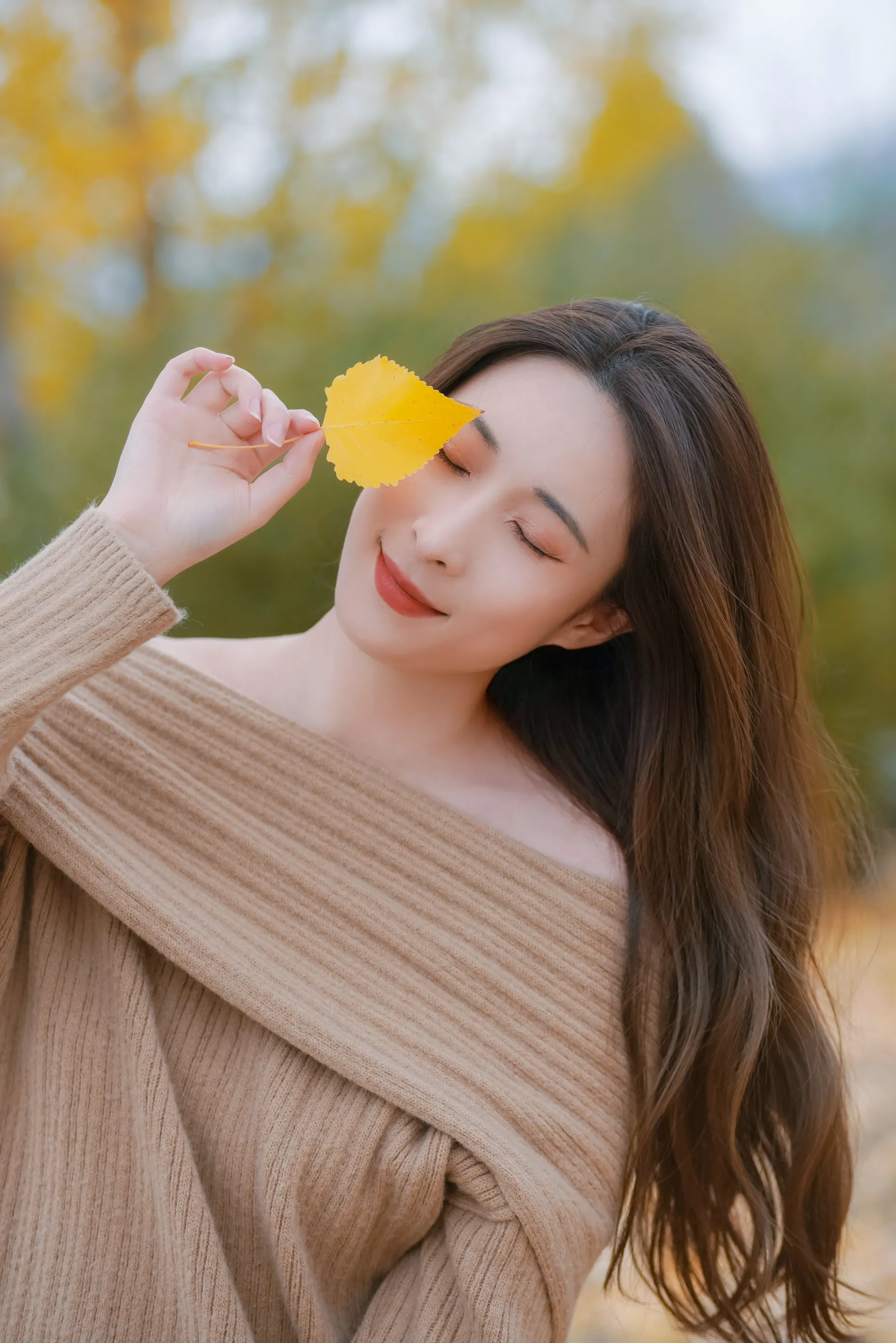 [艺图语] 2022.12.10 Vol.2646 – 叶落知秋 阿音#[26P]-8