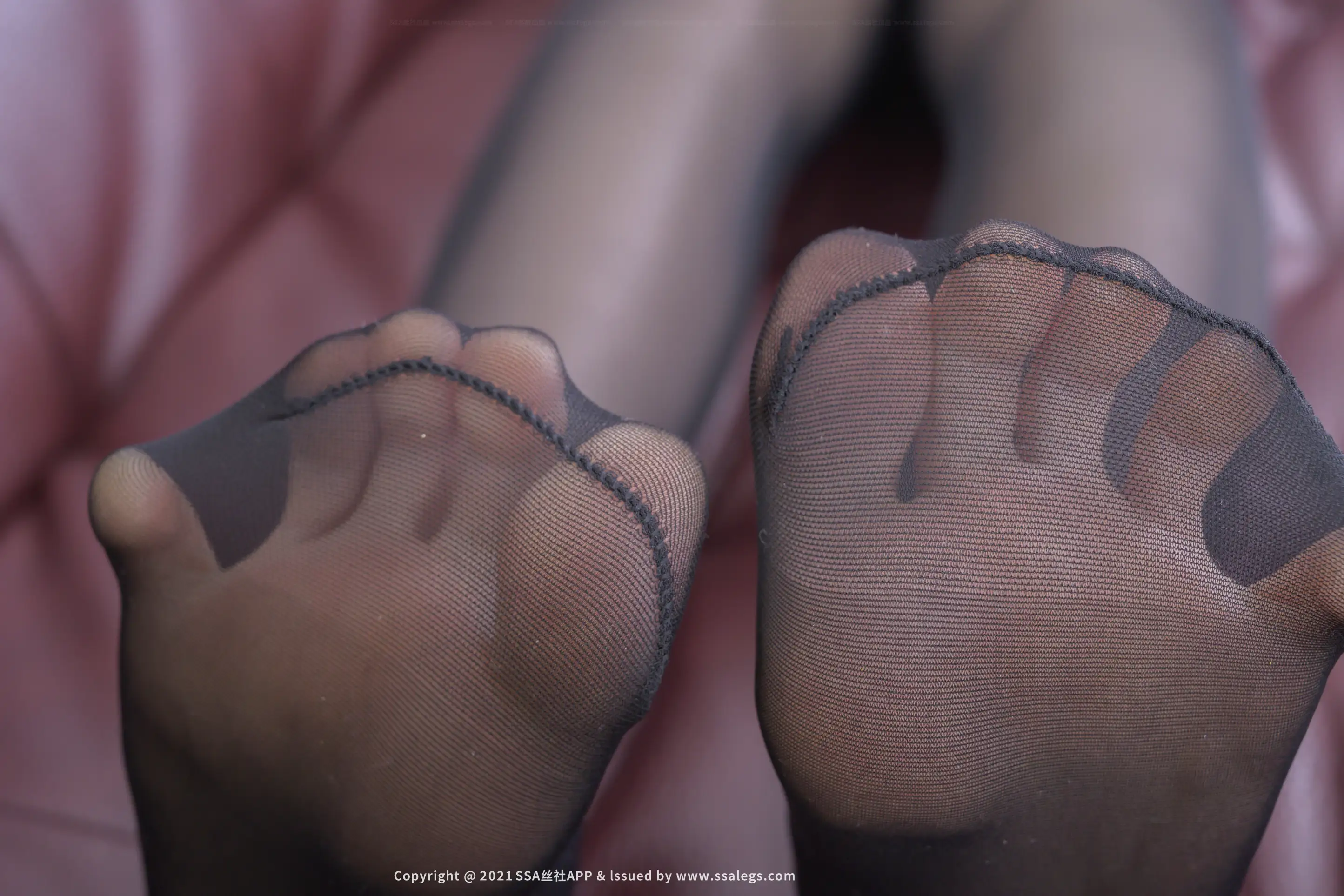 [爱美足] NO.681 腿模妙妙的黑色丝袜玉足(下) 丝社#[122P]-1