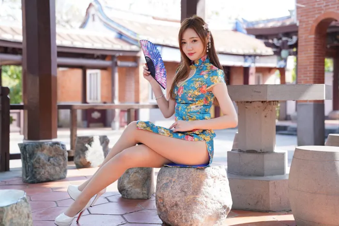 [爱美足] NO.065  苏小立 超短开衩旗袍 高跟美腿外拍 街拍#[102P]-7