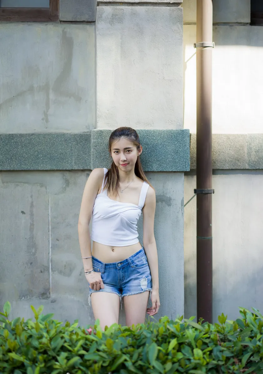 [爱美足] NO.186 金允乔 露肚牛仔短裤凉高美腿 街拍#[47P]-1