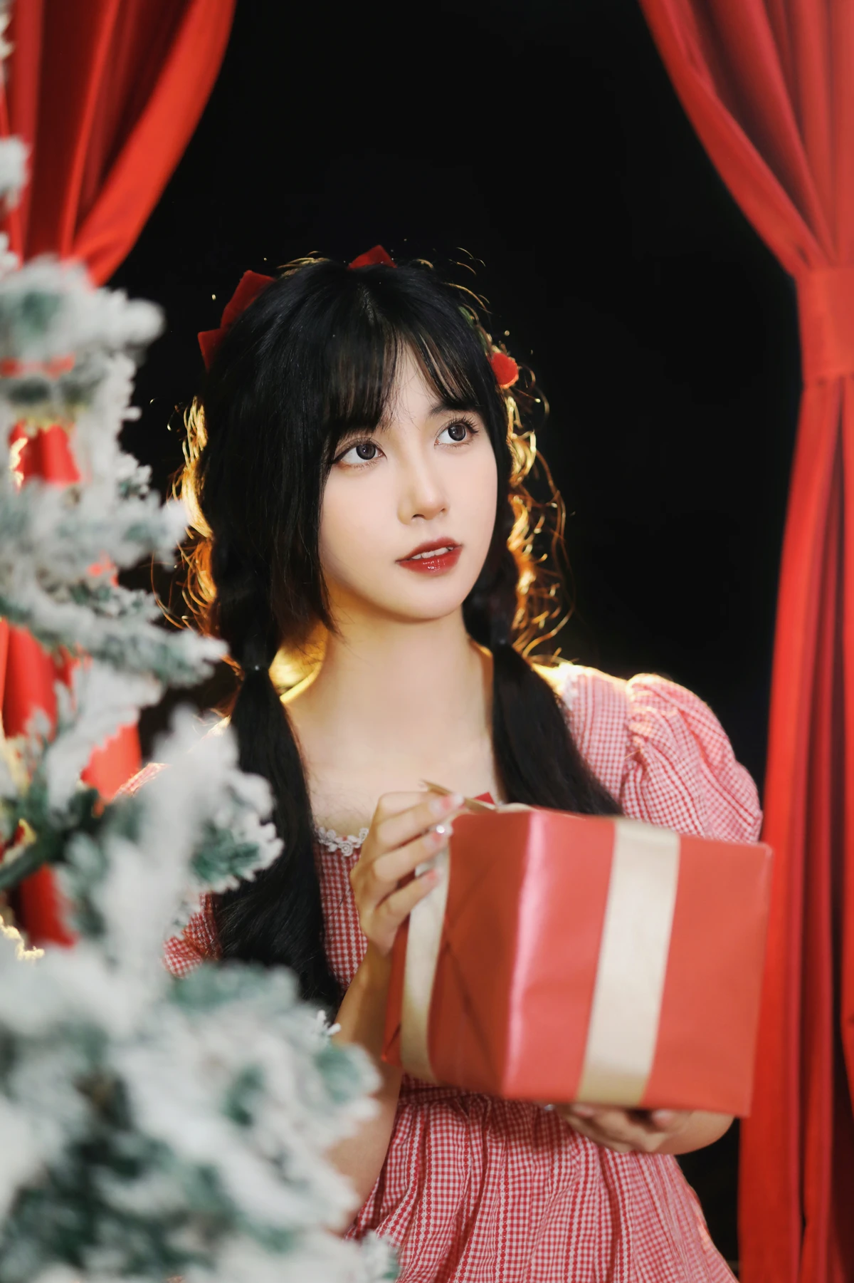 [艺图语] 2022.12.18 Vol.2708 – 童话里的圣诞节 淺櫻桃奈#[25P]-1