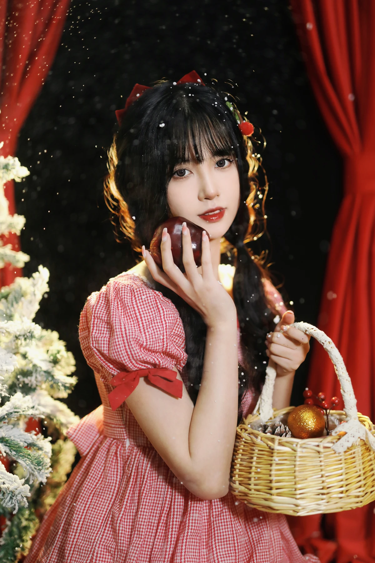 [艺图语] 2022.12.18 Vol.2708 – 童话里的圣诞节 淺櫻桃奈#[25P]-6