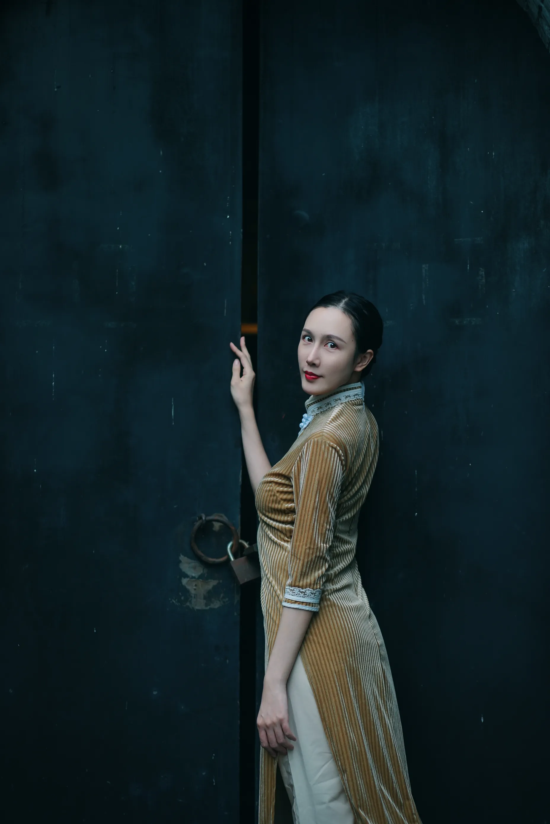 [艺图语] 2022.12.07 Vol.2620 – 似水年华 希希#[24P]-1