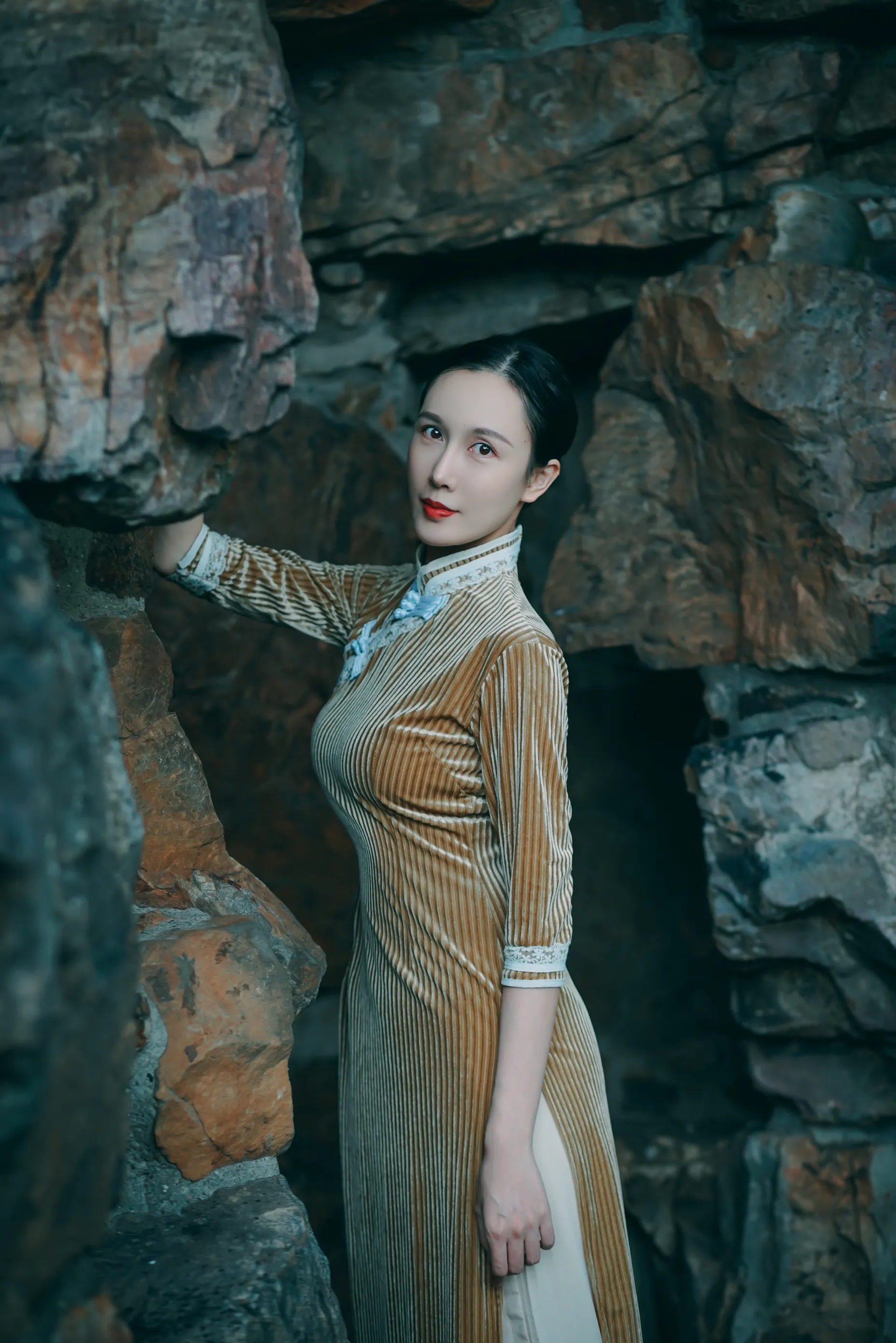 [艺图语] 2022.12.07 Vol.2620 – 似水年华 希希#[24P]-8