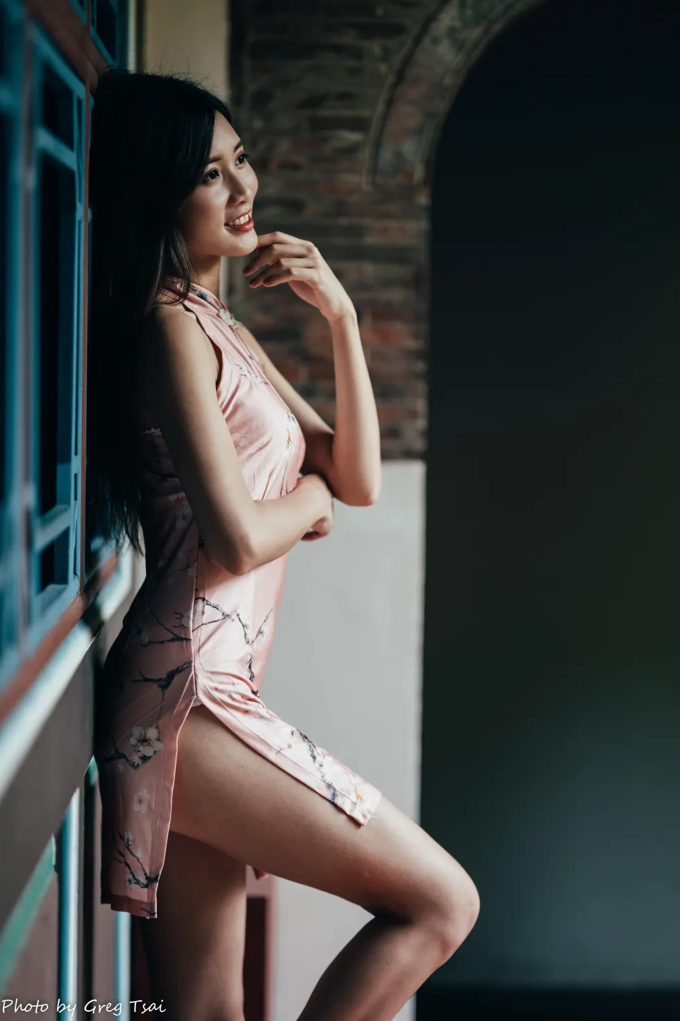 [爱美足] NO.138 张筠 粉色短旗袍丝袜高跟美腿 街拍#[36P]-9