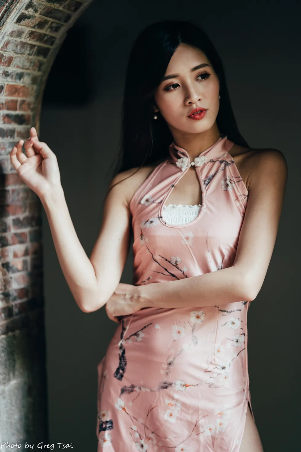 [爱美足] NO.138 张筠 粉色短旗袍丝袜高跟美腿 街拍#[36P]-1