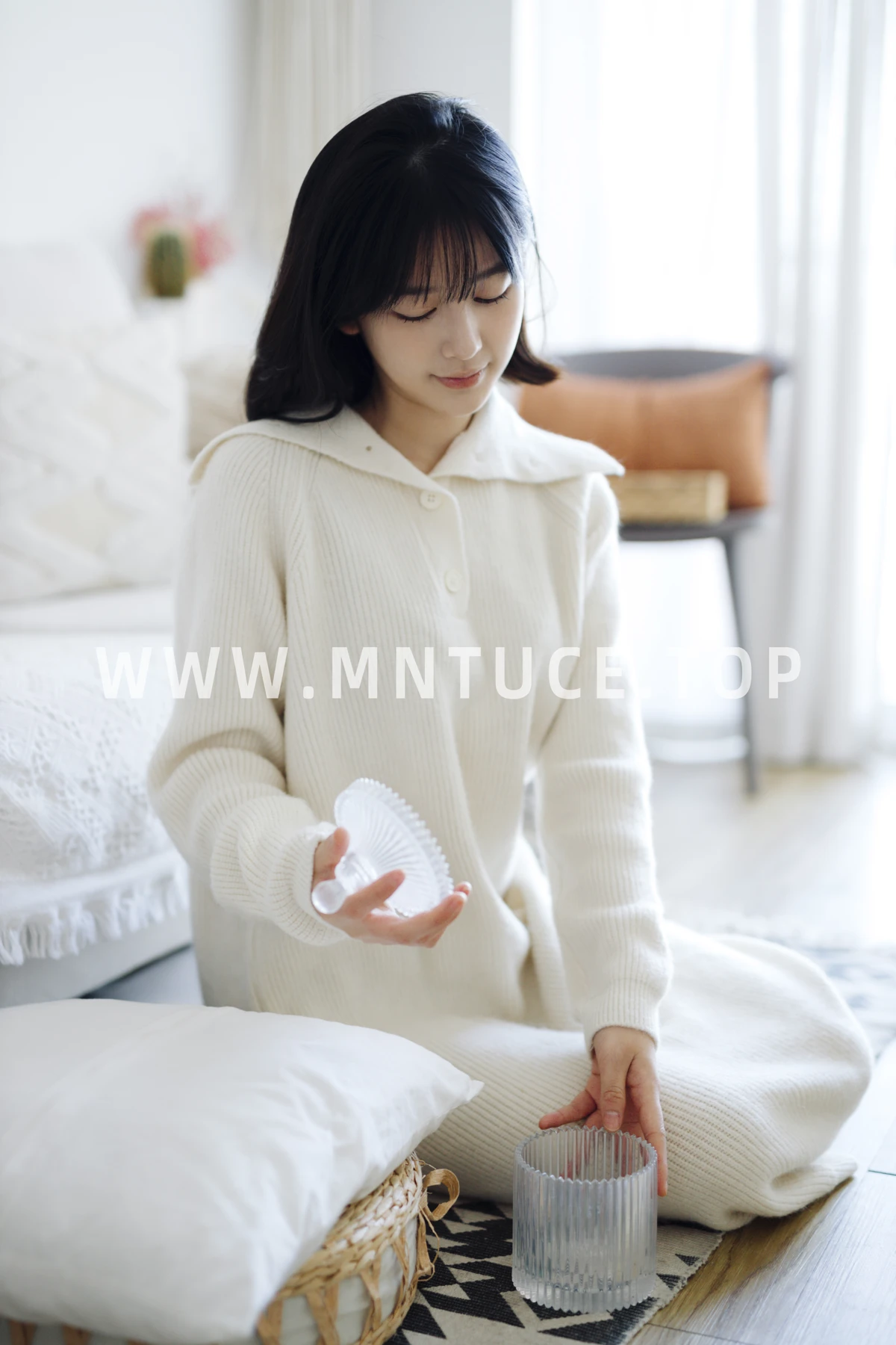 [艺图语] 2023.02.01 Vol.2940 独处的房间 安琪儿#[40P]-1