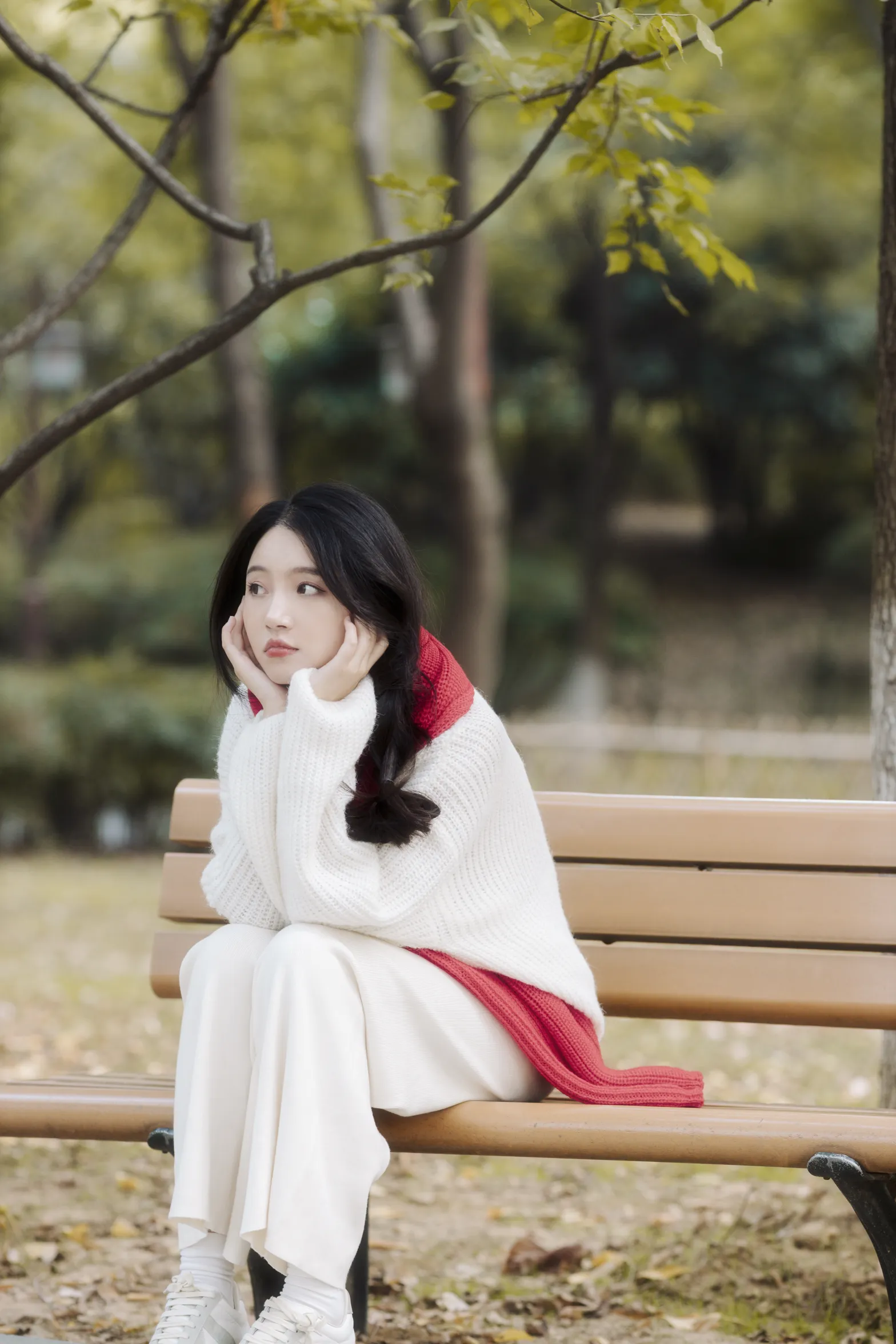 [YITUYU] 2022.12.05 Vol.2604 – Red Warm Winter ghost beard#[46P]-1