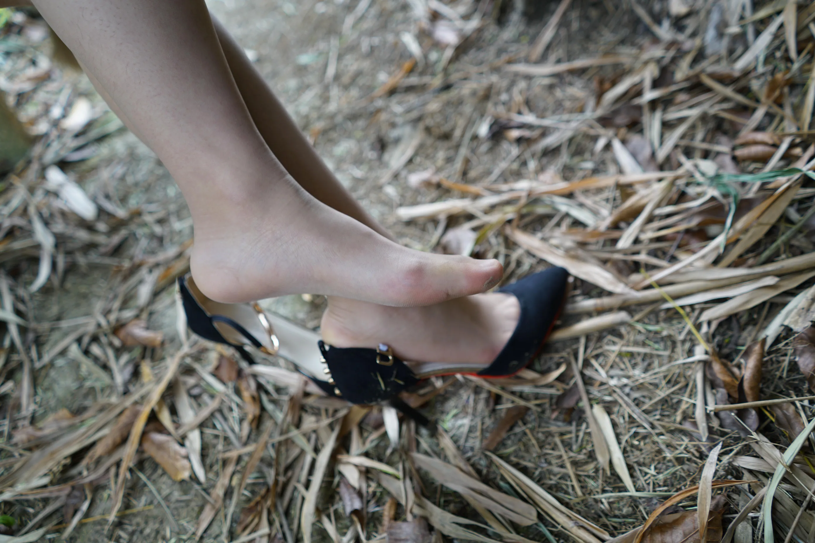 [爱美足] NO.005 又是旗袍，又是阿木，又是那双嫩而修长的美足 街拍#[71P]-3