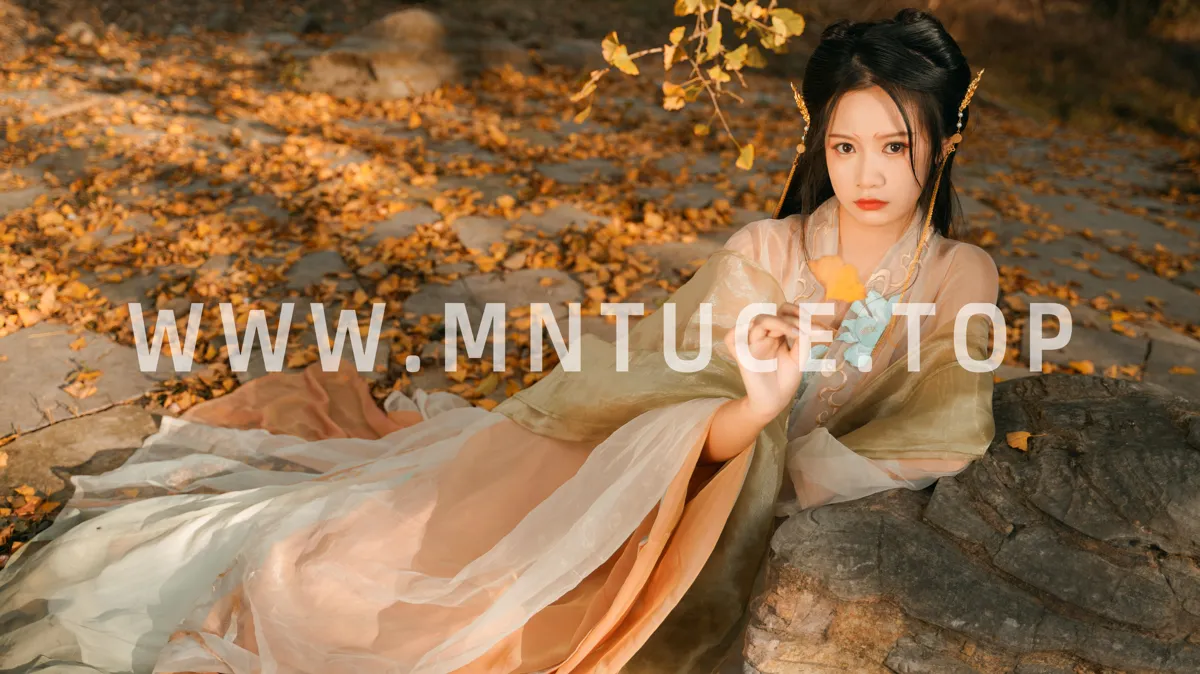 [艺图语] 2022.12.12 Vol.2664 – 银杏树下 旺旺小小舒#[39P]-4