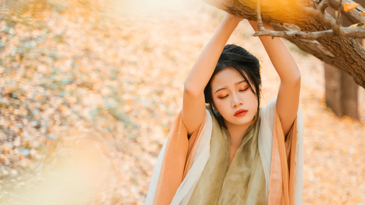 [艺图语] 2022.12.12 Vol.2664 – 银杏树下 旺旺小小舒#[39P]-2