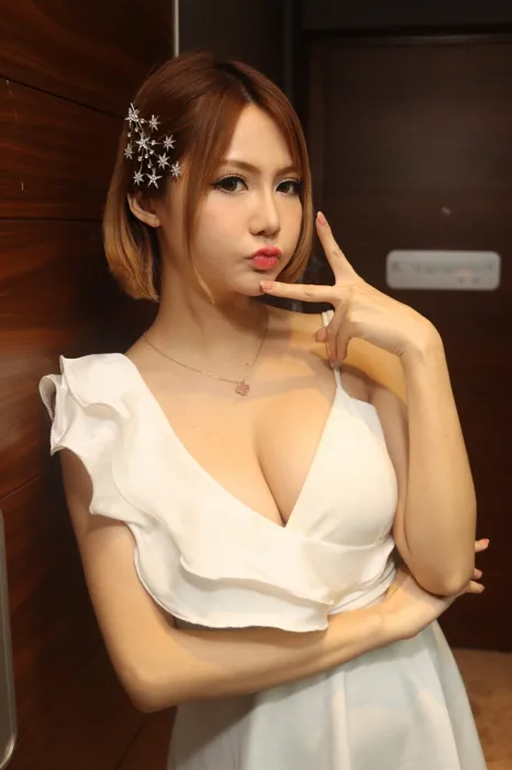 [爱美足] NO.092 Memi 白色短禮服 高跟美腿外拍 街拍#[95P]-7